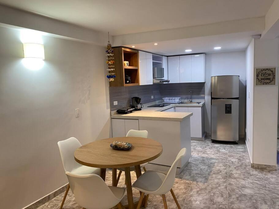 Hermoso Apartamento Recien Remodelado Zona Top ซานอันเดรส ภายนอก รูปภาพ